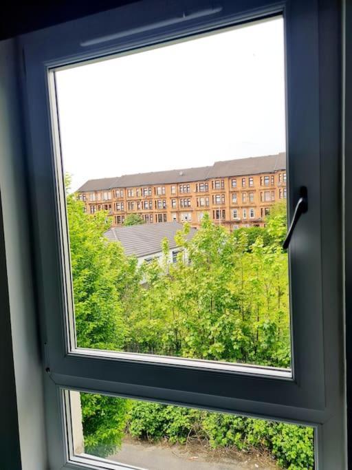 Spacious 5Bed House, Free Parking, No Party ! Glasgow Luaran gambar