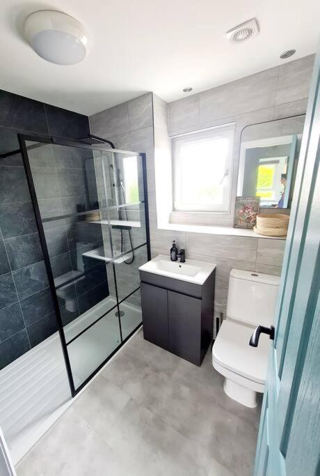Spacious 5Bed House, Free Parking, No Party ! Glasgow Luaran gambar
