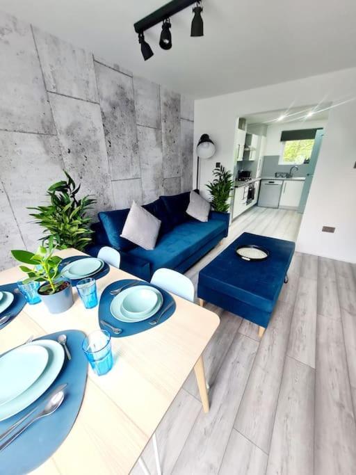 Spacious 5Bed House, Free Parking, No Party ! Glasgow Luaran gambar