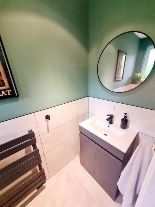 Spacious 5Bed House, Free Parking, No Party ! Glasgow Luaran gambar