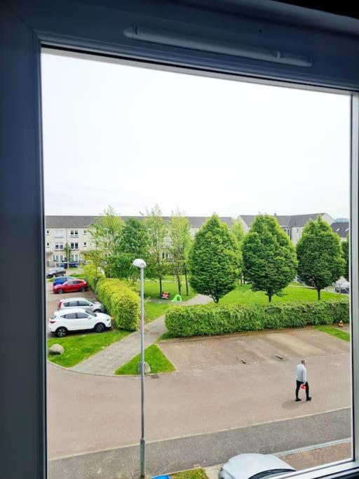 Spacious 5Bed House, Free Parking, No Party ! Glasgow Luaran gambar